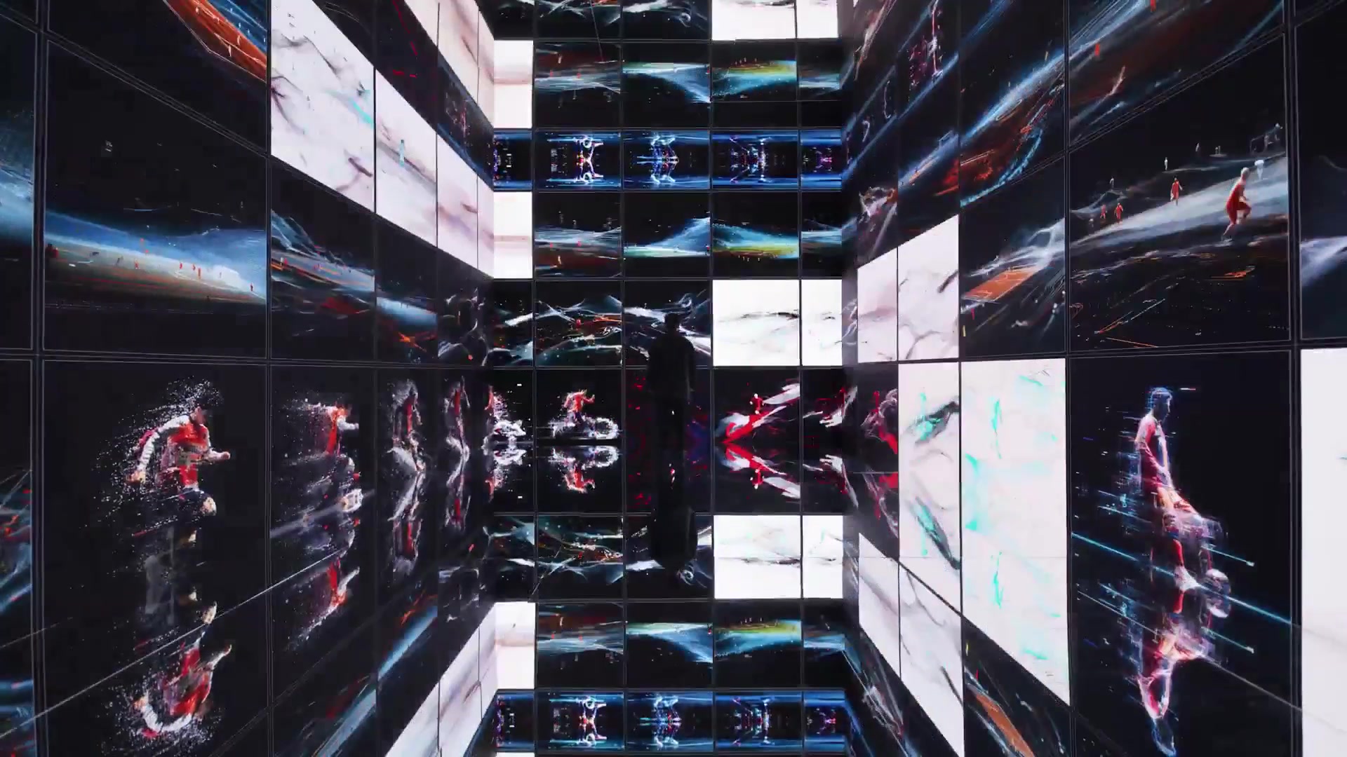 预计超百万美元！梅西09年欧冠决赛头球被制成艺术品，将举行拍卖